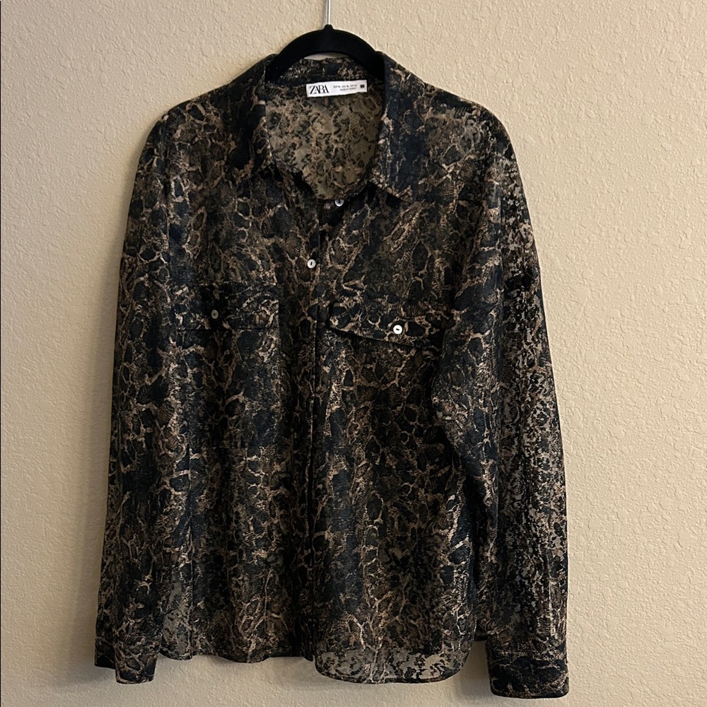 Zara Top Lace Animal Print Button Down Shirt 
Black and Gold Size XL NWOT
